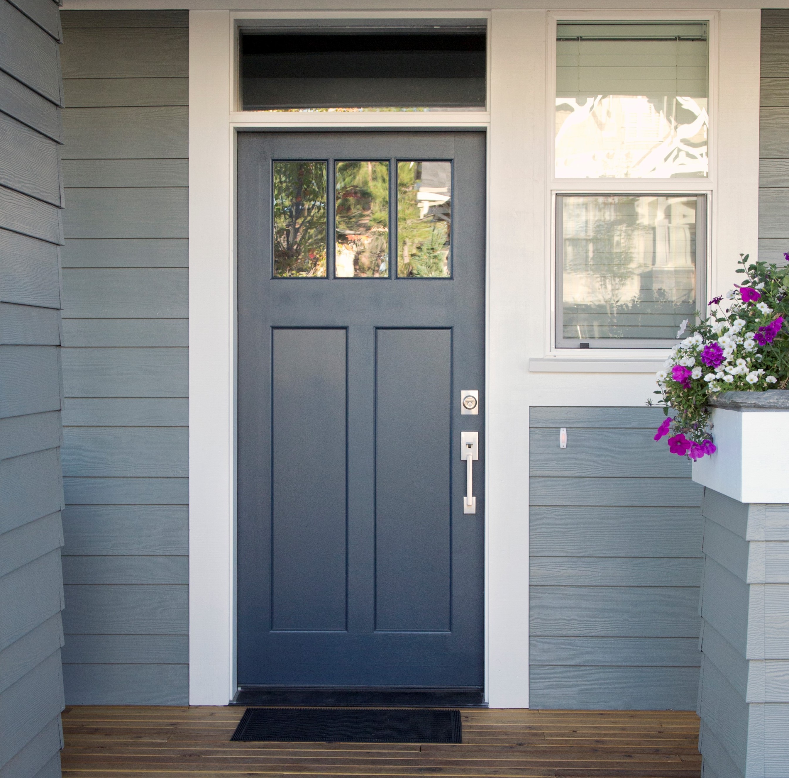 Image of a home with a residential entrance mat.