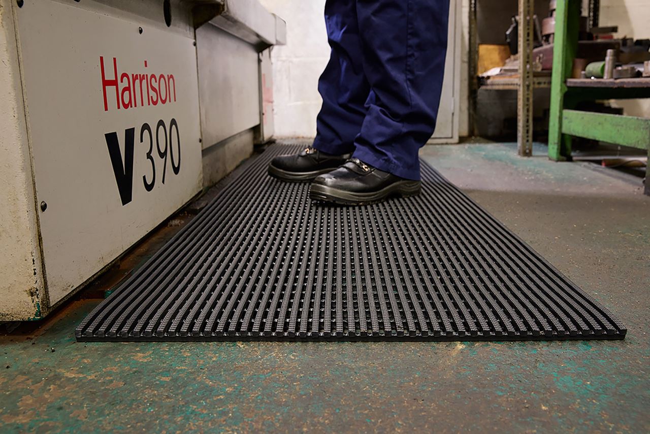 Greatmats Vynagrip Heavy Duty Industrial Mat | Black | Slip Resistant, Anti Fatigue PVC | 4x33 ft Roll | 210 lbs | Pattern: Open Grid | Oil Resistant