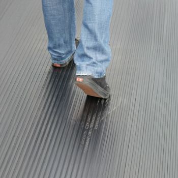 Picture of Heavy Duty Corrugated Rubber Wide Rib